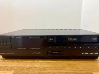 grundig-vs-380