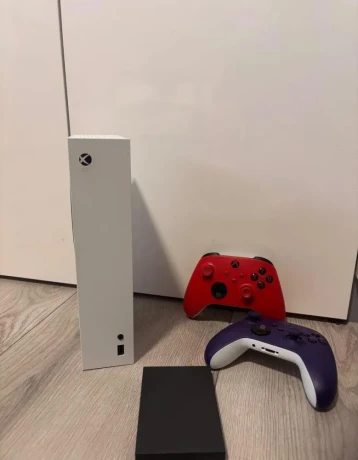 xbox-2x-ovladac-2tb-originalny-xbox-pevny-disk-big-0