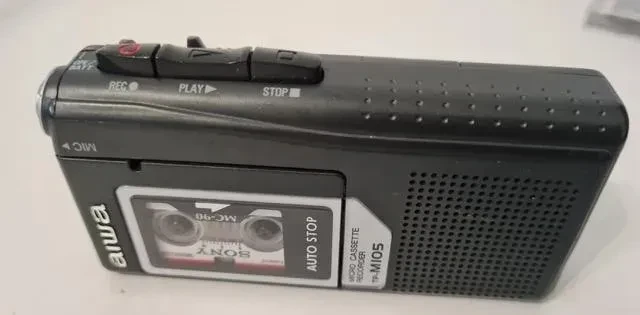 predam-aiwa-tp105-rekorder-diktafon-3-kazety-micro-big-0