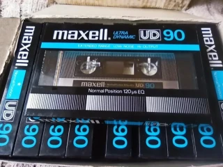 maxell-ud-90-1982