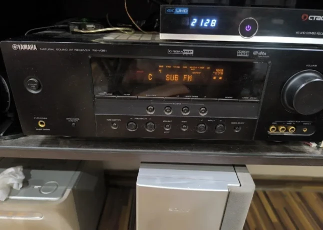 yamaha-receiver-rx-v361-big-0