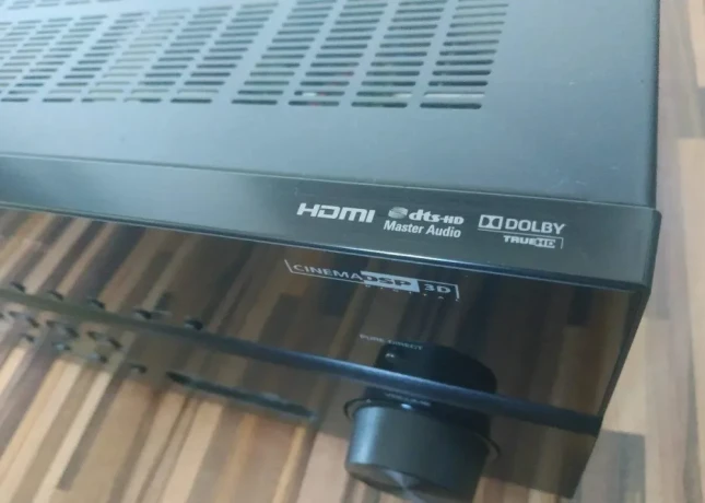 72-av-receiver-yamaha-rx-v-673-big-3