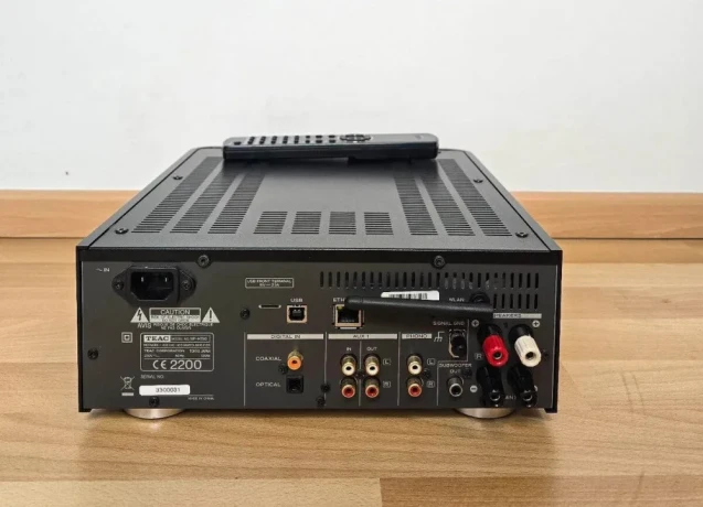 teac-np-h750-airplayinternetove-radiodac-big-1