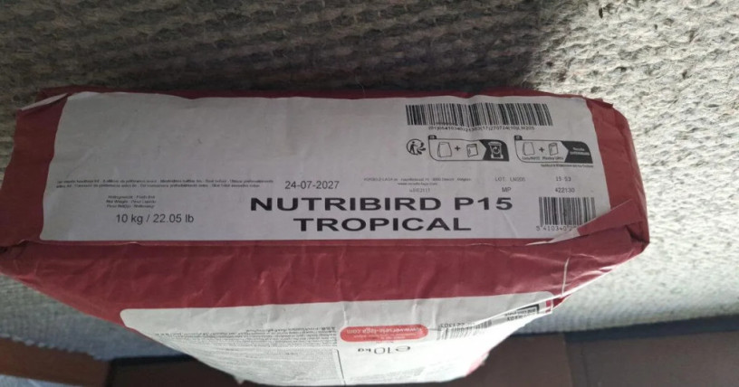 granule-pre-velke-papagaje-versele-laga-nutribird-p15-tropic-big-2
