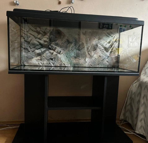 predam-akvarium-160l-big-2