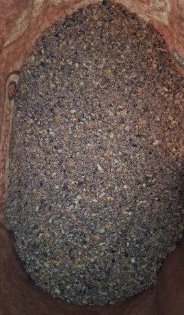 versele-laga-nosnice-gold4-mash-20-kg-big-3