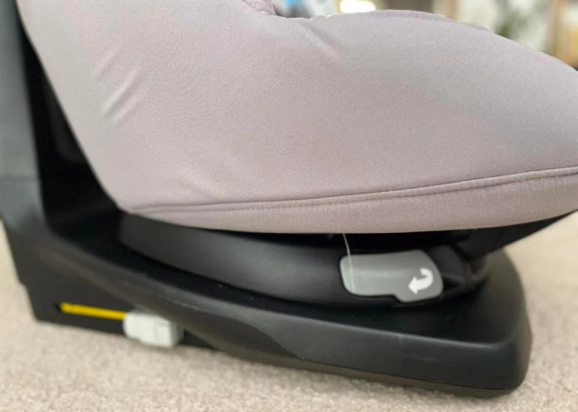 autosedacka-maxi-cosi-axissfix-360-big-2