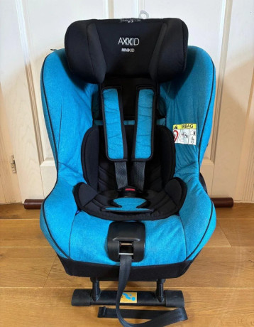 axkid-minikid-0-25-kg-big-0