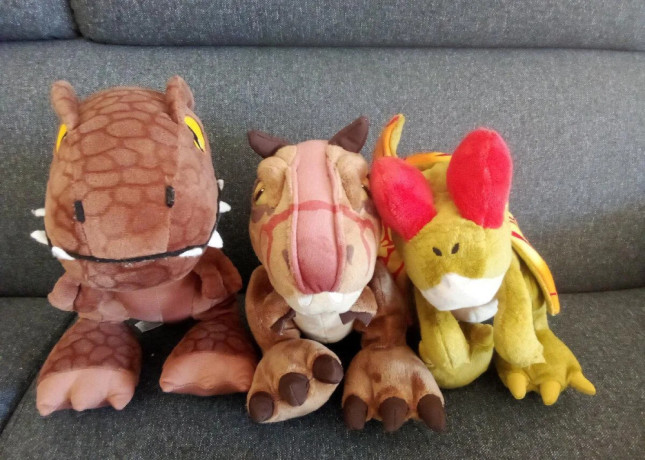 plysak-dinosauriky-big-3