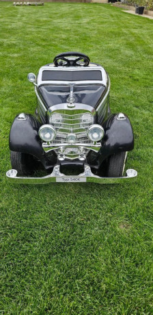 auto-na-dialkove-ovladanie-mercedes-540k-big-2