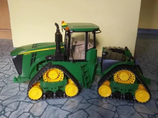 bruder-4055-traktor-john-deere