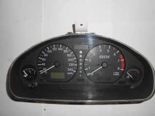 budiky-mitsubishi-carisma-automat