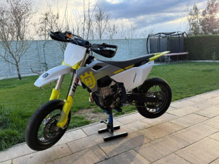 husqvarna-fs-450-supermoto-top-stav-len-8-mth