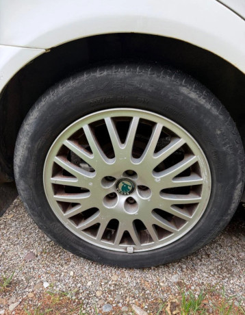 skoda-elektrony-205-55-r16-big-3