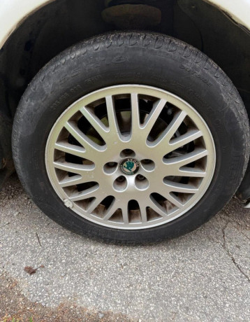 skoda-elektrony-205-55-r16-big-2
