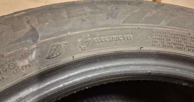 nokian-celorocne-185-60-r15-big-3