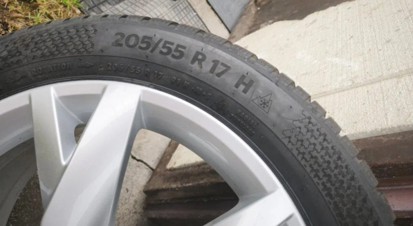 5x112r17skoda-lyra-65jet46-20555-continental-2025-76mm-big-2
