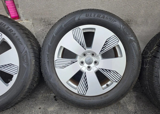 zimne-kolesa-audi-e-tron-etron-5x112-r19-25555-r19-big-2