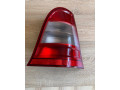 predam-zadne-prave-svetlo-na-mercedes-benz-small-0