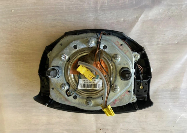 predam-airbag-na-ford-galaxy-big-2