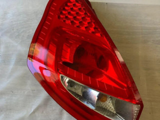 predam-zadne-lave-svetlo-na-ford-fiesta-mk7