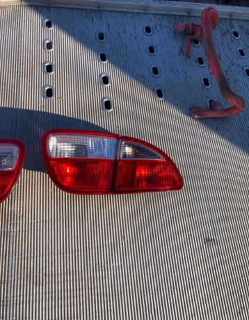 predam-zadne-svetla-na-seat-leon-1-big-2