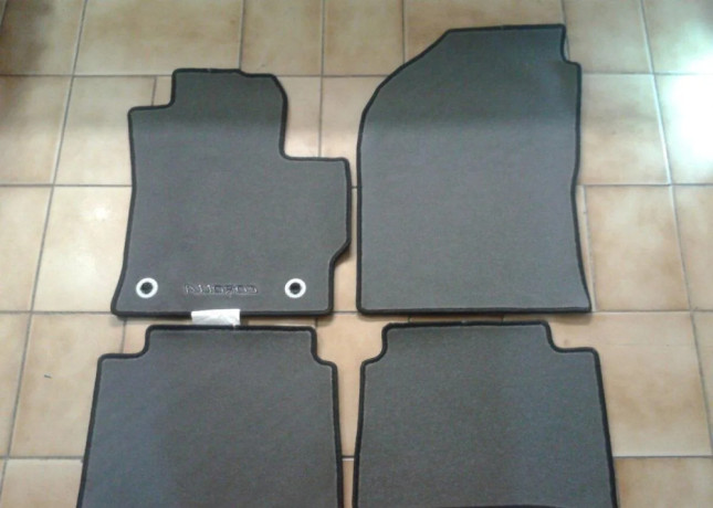 textilne-koberce-toyota-corolla-big-1