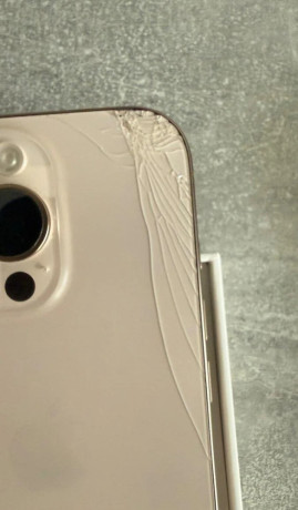 iphone-16-pro-big-4