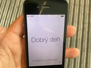 apple-iphone-4-model-a1332