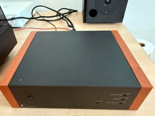 pro-ject-phono-box-ds2-gramo-zos-mmmc-orech-drevo