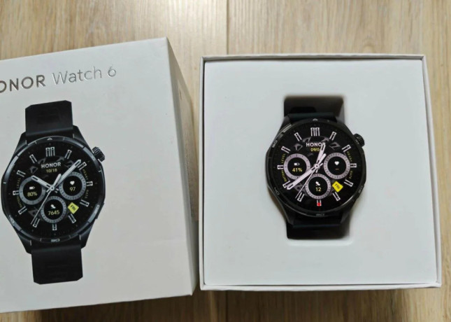 honor-watch-6-black-top-stav-zaruka-big-2