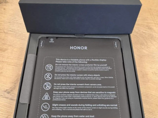 honor-magic-v5