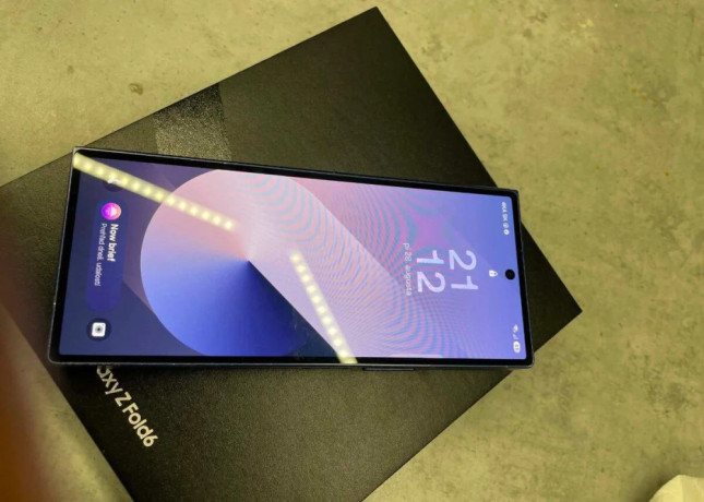 vimenim-samsung-galaxy-z-fold-6-za-iphone-big-2