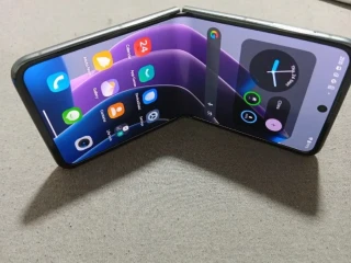 motorola-razr-512gb-anglicky-jazyk