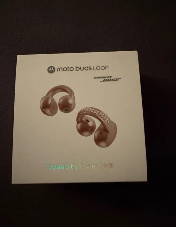 motorola-moto-buds-loop-sound-by-bose-swarovski-crystals-big-0