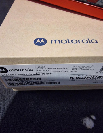 motorola-edge-50-neo-8256gb-big-3