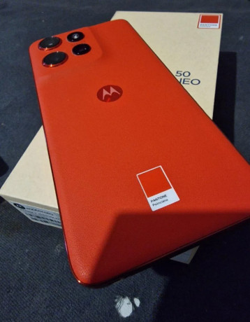 motorola-edge-50-neo-8256gb-big-4