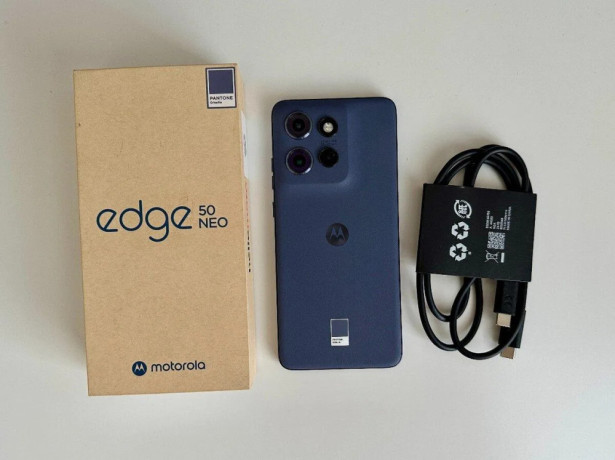 motorola-edge-50-neo-8gb256gb-modry-top-zaruka-big-0