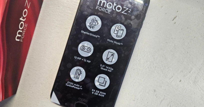 motorola-z2-force-big-3