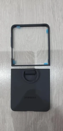 originalny-silikonovy-kryt-s-kruzkom-samsung-galaxy-z-flip7-big-2