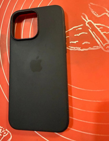 originalny-apple-obal-na-iphone-15-pro-max-cierny-big-0