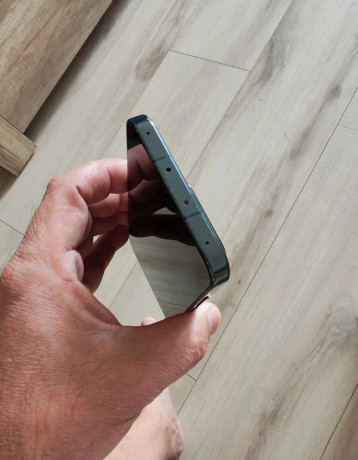 xiaomi-13-black-big-4