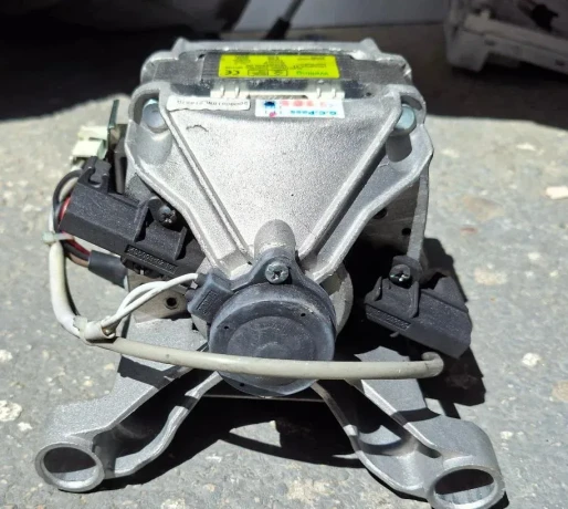 nahradne-diely-pracka-indesit-witl-86-motor-r-jednotka-big-3