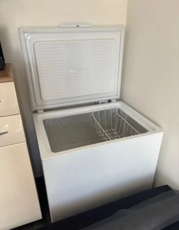 mrazak-whirlpool-whs2121-big-0