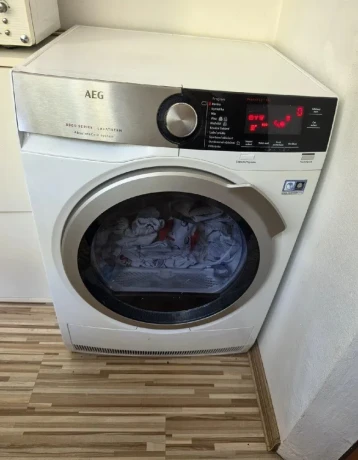 susicka-aeg-electrolux-8000-series-dobry-stav-zlavnena-cena-big-0