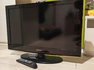 lcd-televizor-samsung-80-cm