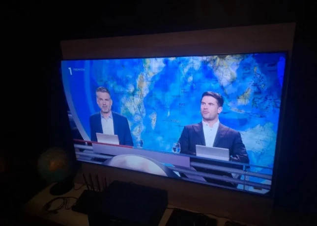 predam-novy-televizor-65-4k-neo-qled-samsung-qe65qn85f-big-0