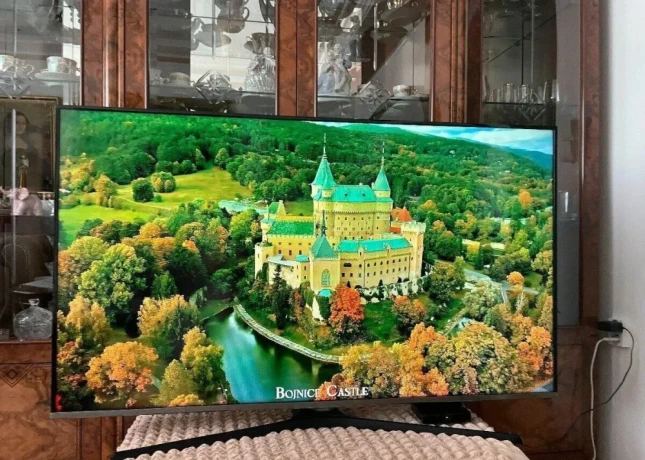 predam-led-tv-samsung-ue50j5100aw-full-hd-big-0