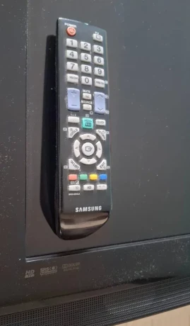samsung-le32b350-big-2