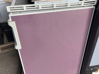 chladnicka-mala-vinoteka-gorenie-a-2-platnickami